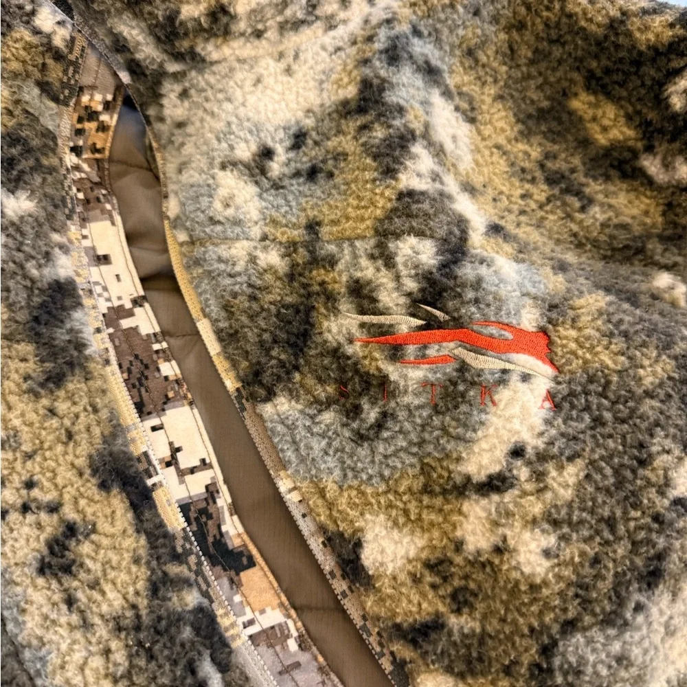 Sitka Men's Camouflage Jacket - Picture 2 of 2